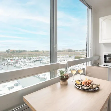 Face A Juno - Vue Et Port * 库尔瑟勒·苏尔·梅尔